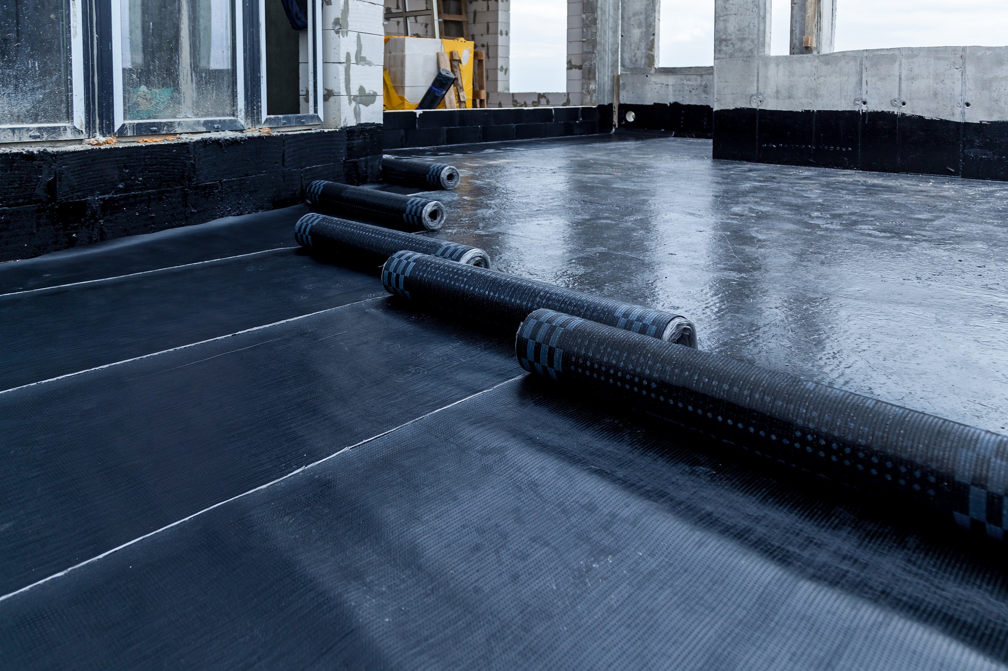exploring-different-types-of-flat-roofing-materials